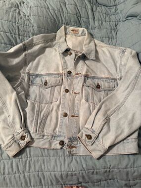 Vintage GUESS JEANS  ladies Wash Denim Jacket - Classic style Size L large